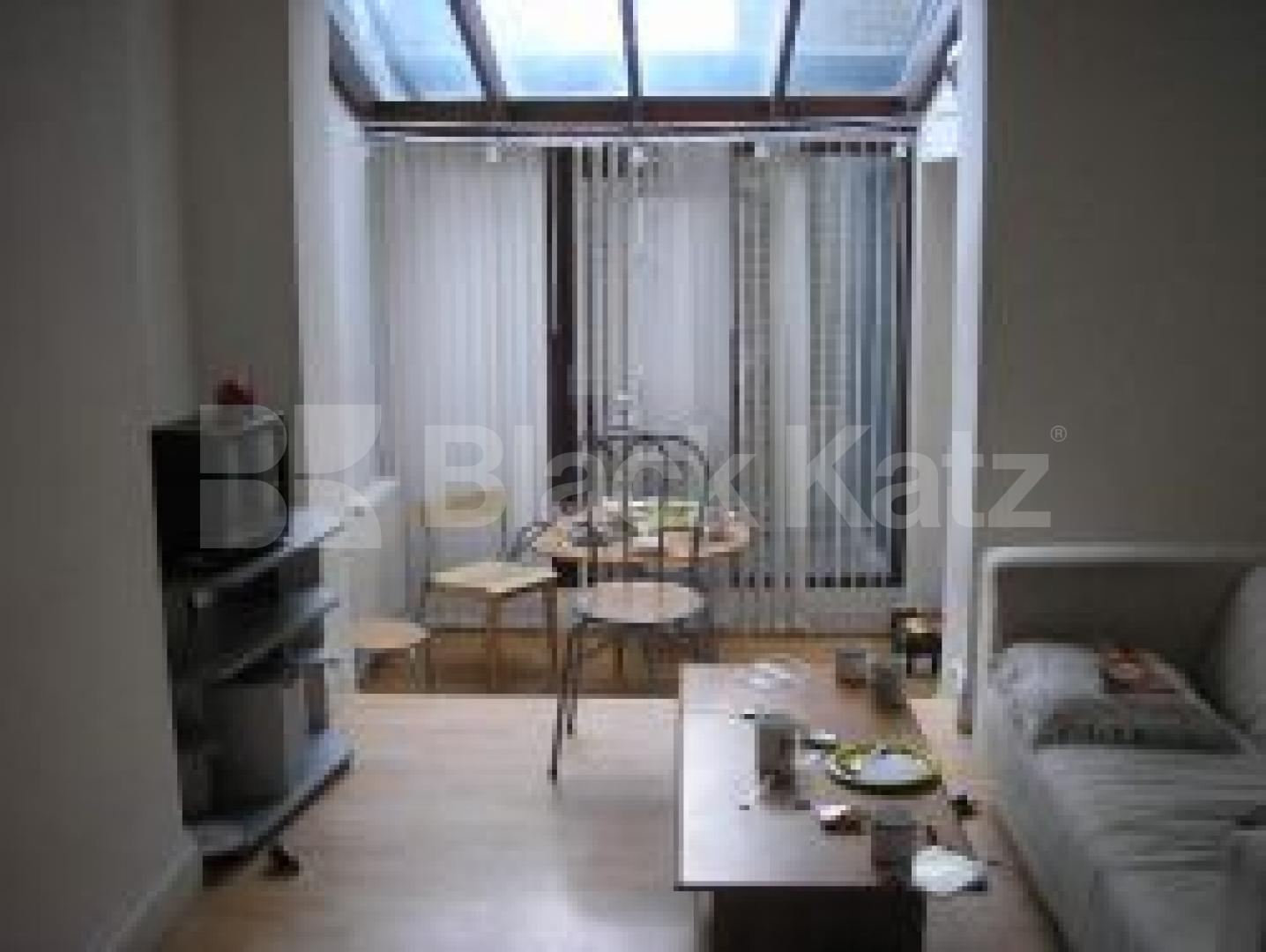 			2 Bedroom, 1 bath, 1 reception Flat			 Edgware Road, EDGWARE RD / WARWICK AVENUE W2